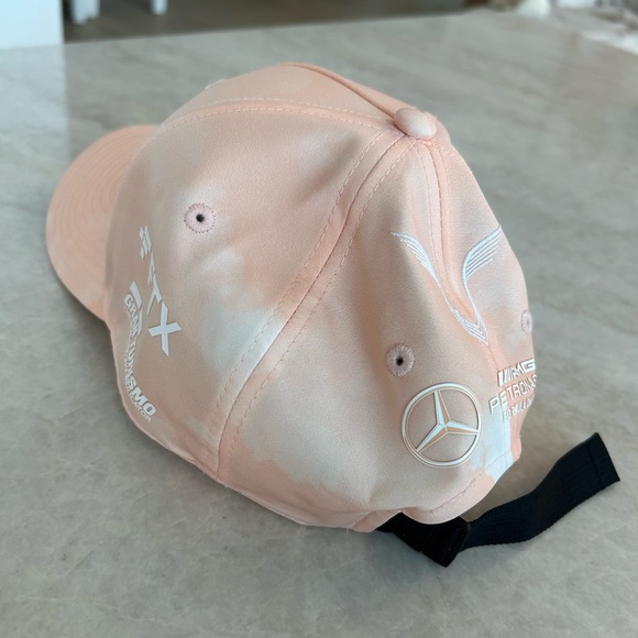 Mercedes- hat bundle - Picture 5 of 9